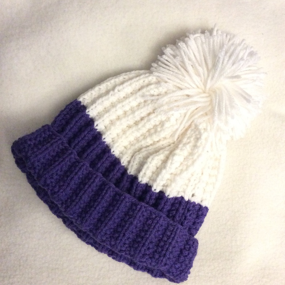 Brand new hand knit purple and white pom-pom tuque